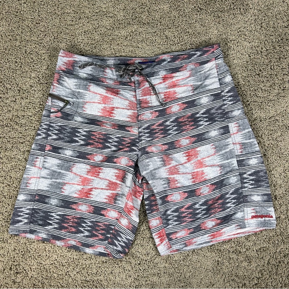 Patagonia Wavefarer Board Shorts Mens 36x10 Aztec Nepali Dhoti Wax Red Swim Wear